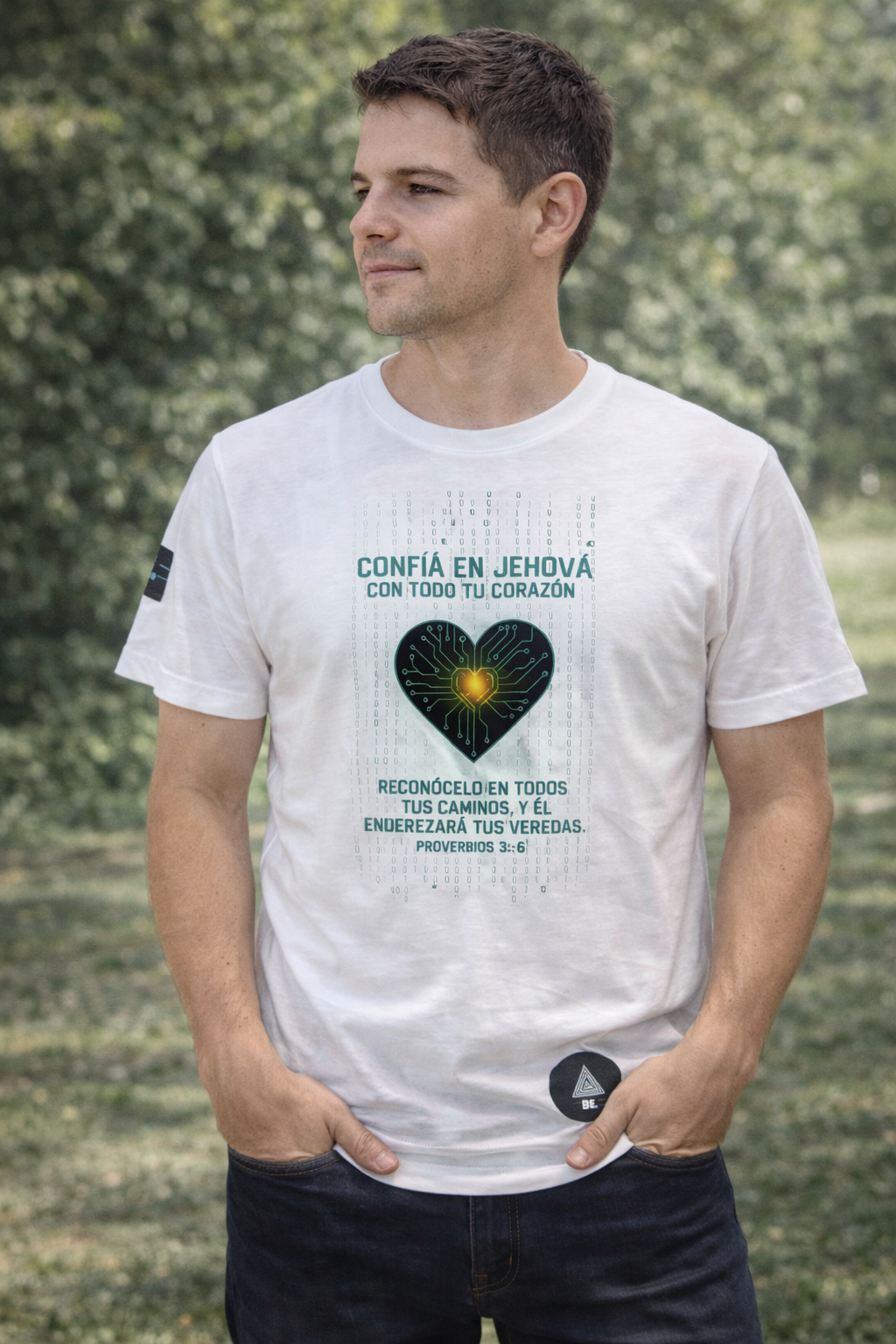 CAMISETA BE. TRUST – Faith & Code Edition 💡🖤💻