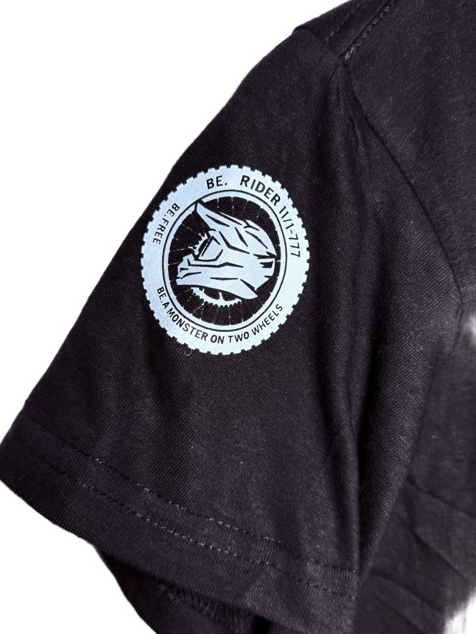 Camiseta “BE. RIDER” – Edición Libertad y Fuego Motocross 🔥🏍️