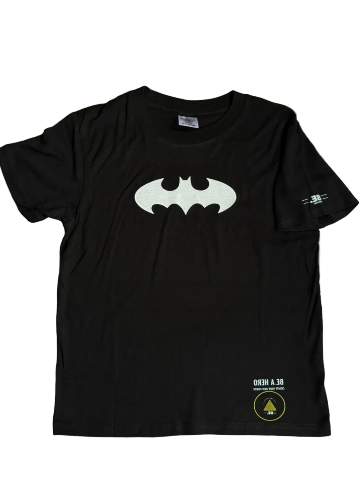 CAMISETA BE. A HERO – BATMAN EDITION