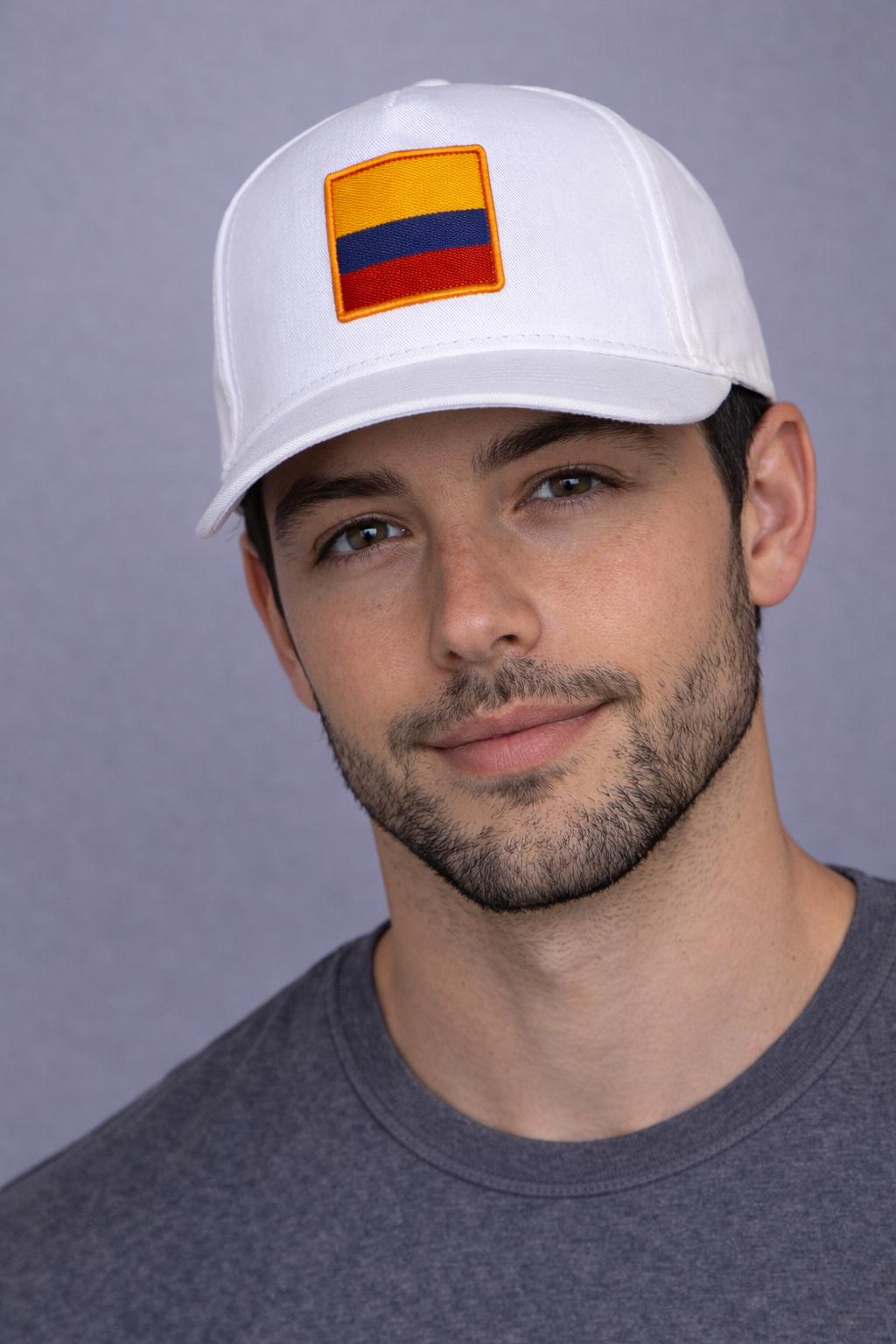Gorra “Bandera de Colombia” – Edición BE. THE IMPOSSIBLE 🇨🇴
